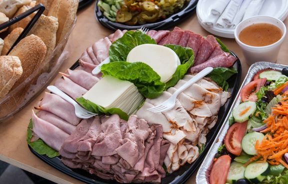 How do I order a gluten-free sandwich or wrap?